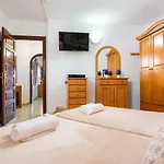 Great 'san Marino' Terrace And Pool Apartament *
