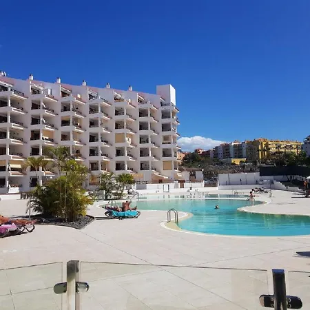 아파트 Great 'san Marino' Terrace And Pool *