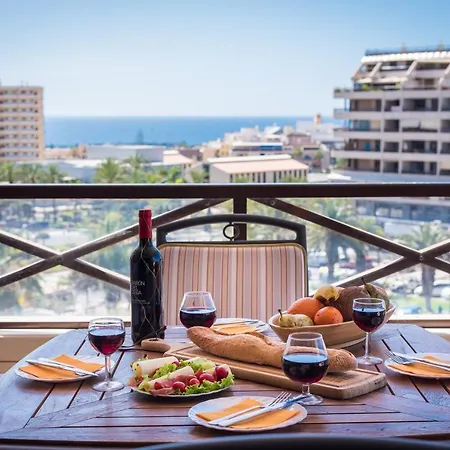 Great 'san Marino' Terrace And Pool * 로스크리스티아노스